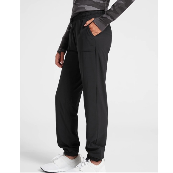 Athleta Girl Lined High Jump Jogger Black With Pockets - Picture 2 of 9